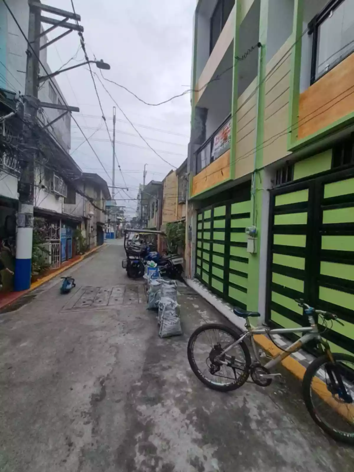 Open photo 12 of 12 — BRANDNEW THREE STOREY TOWNHOUSE FOR SALE NEAR UST WITH TWO CAR GARAGE