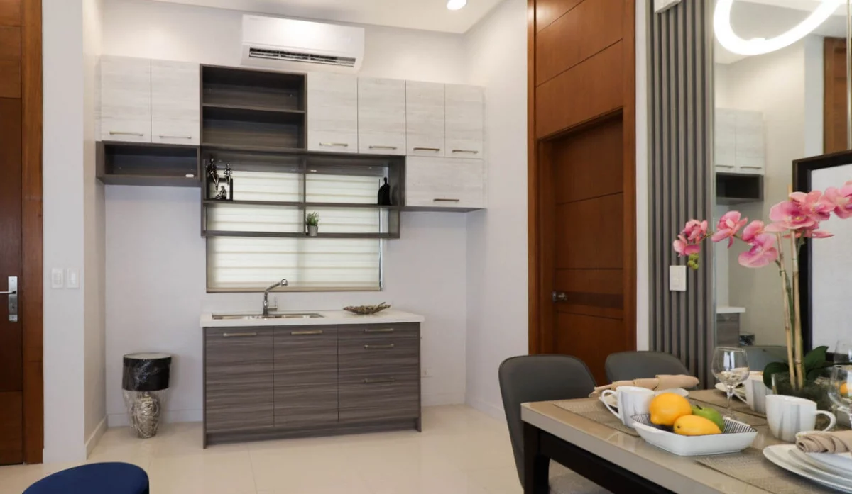 MODERN LUXURIOS TOWNHOUSE FOR SALE IN EDSA MUNOZ STARTS AT P13M UP! — Townhouse in Metro Manila, Philippines — Photo 6