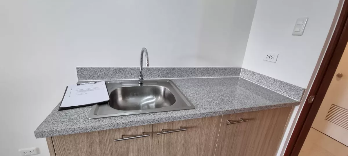 Open photo 14 of 20 — Ready For Occupancy Clean Title For 3M only