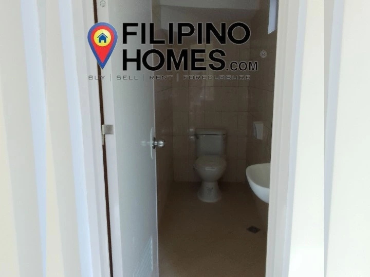 RUSH DUPLEX TYPE FOR SALE WITH SOLAR — House and Lot in Iriga City, Camarines Sur, Philippines — Photo 5