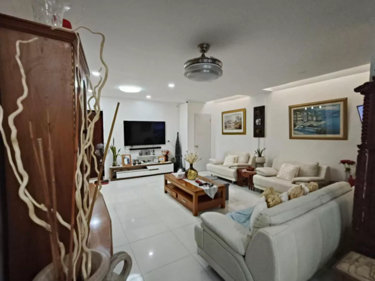 Open photo 15 of 25 — House and lot for sale in Banawa Cebu City