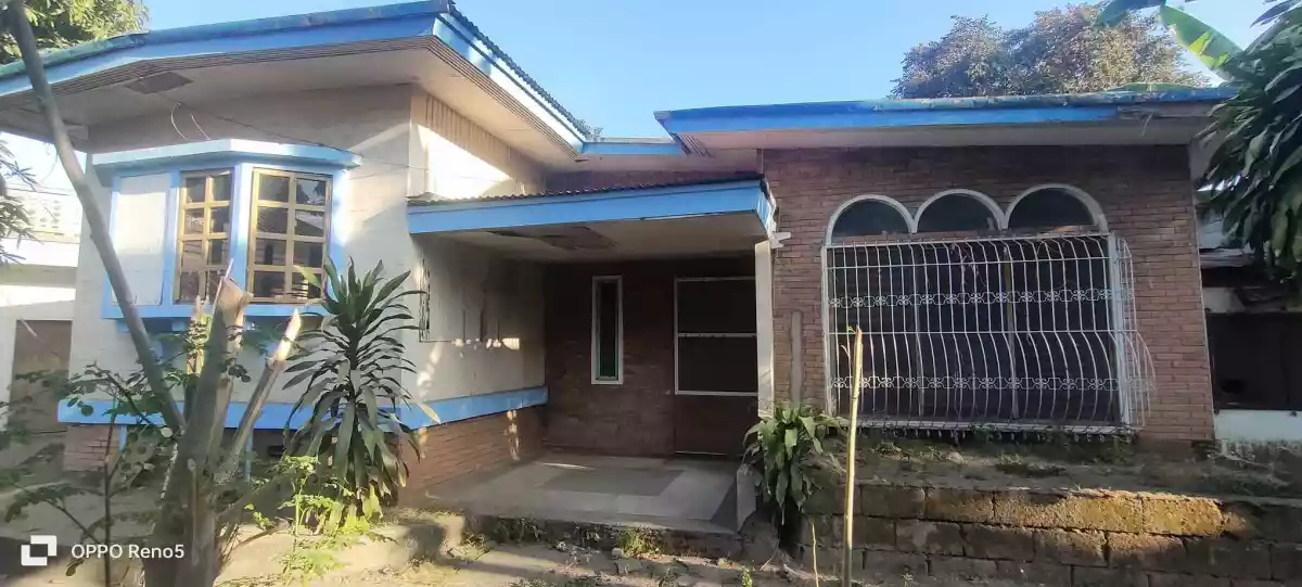 House and Lot (12 rooms) — House and Lot in Sibulan, Negros Oriental, Philippines — Photo 4