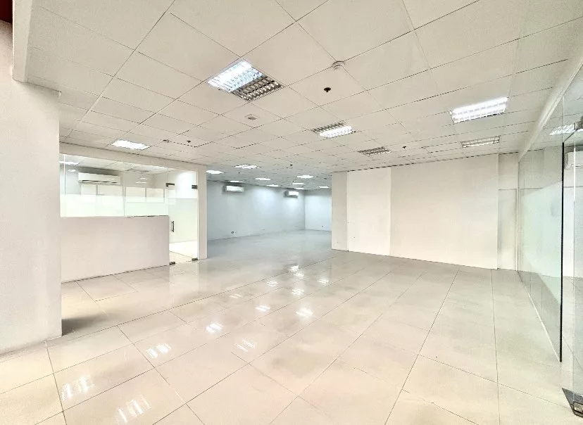 195.57 Sqm. Office Space For Rent In A.S. Fortuna Mandaue City — Office in Mandaue City, Cebu, Philippines — Photo 3