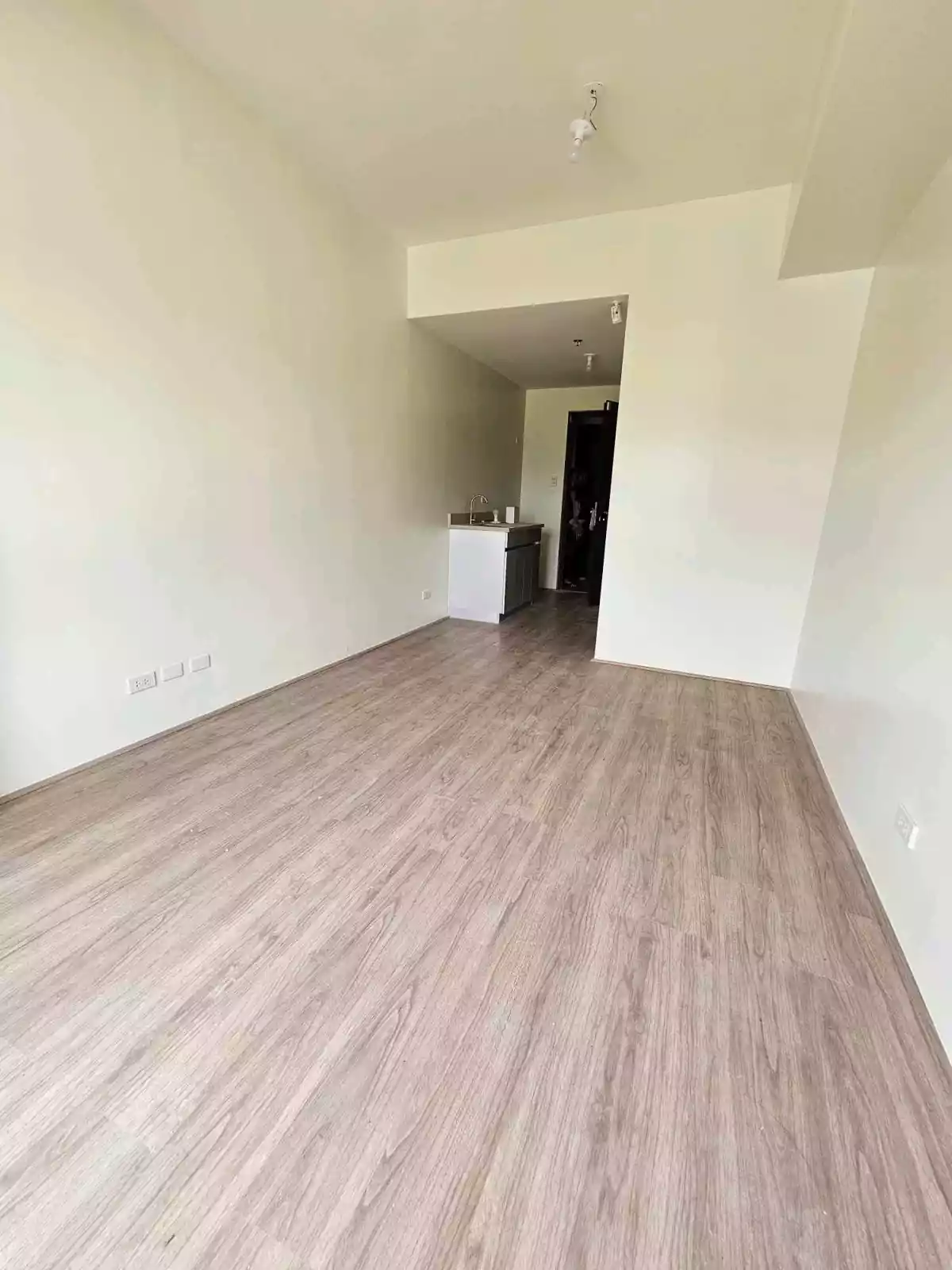 FOR SALE MEDIANSTUDIO UNIT — Studio in Cebu City, Cebu, Philippines — Photo 5