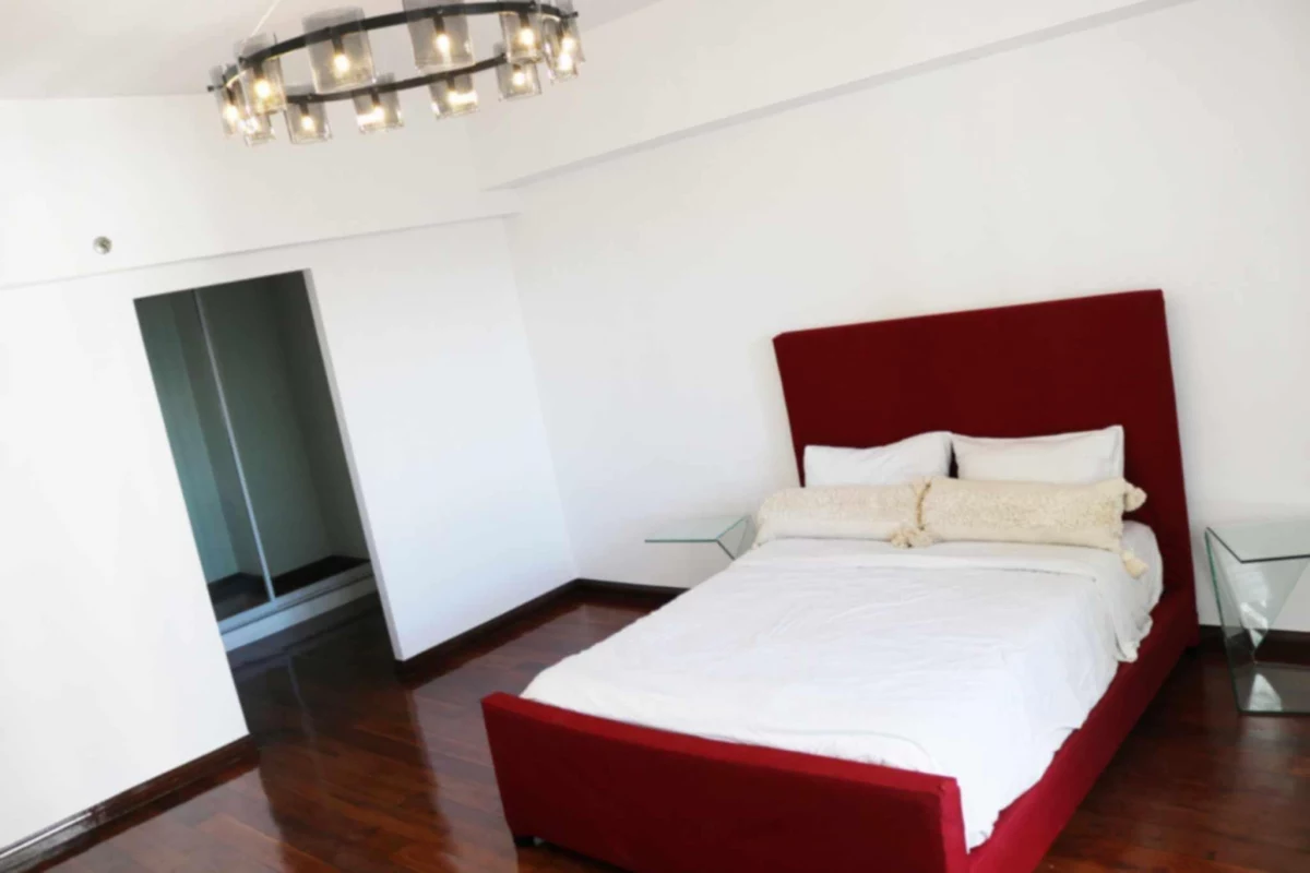 Open photo 13 of 20 — Avalon Penthouse (High End)
