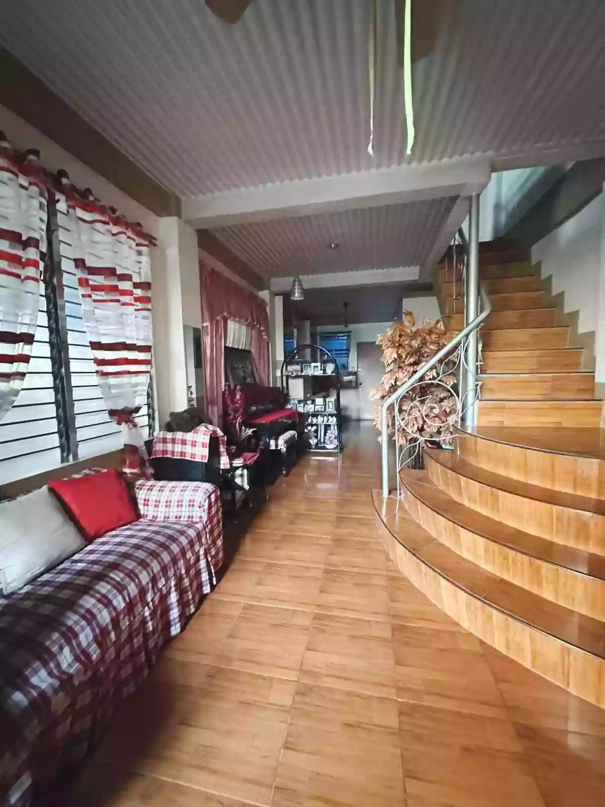 3- Story House and Lot For Sale — House and Lot in Philippines — Photo 6