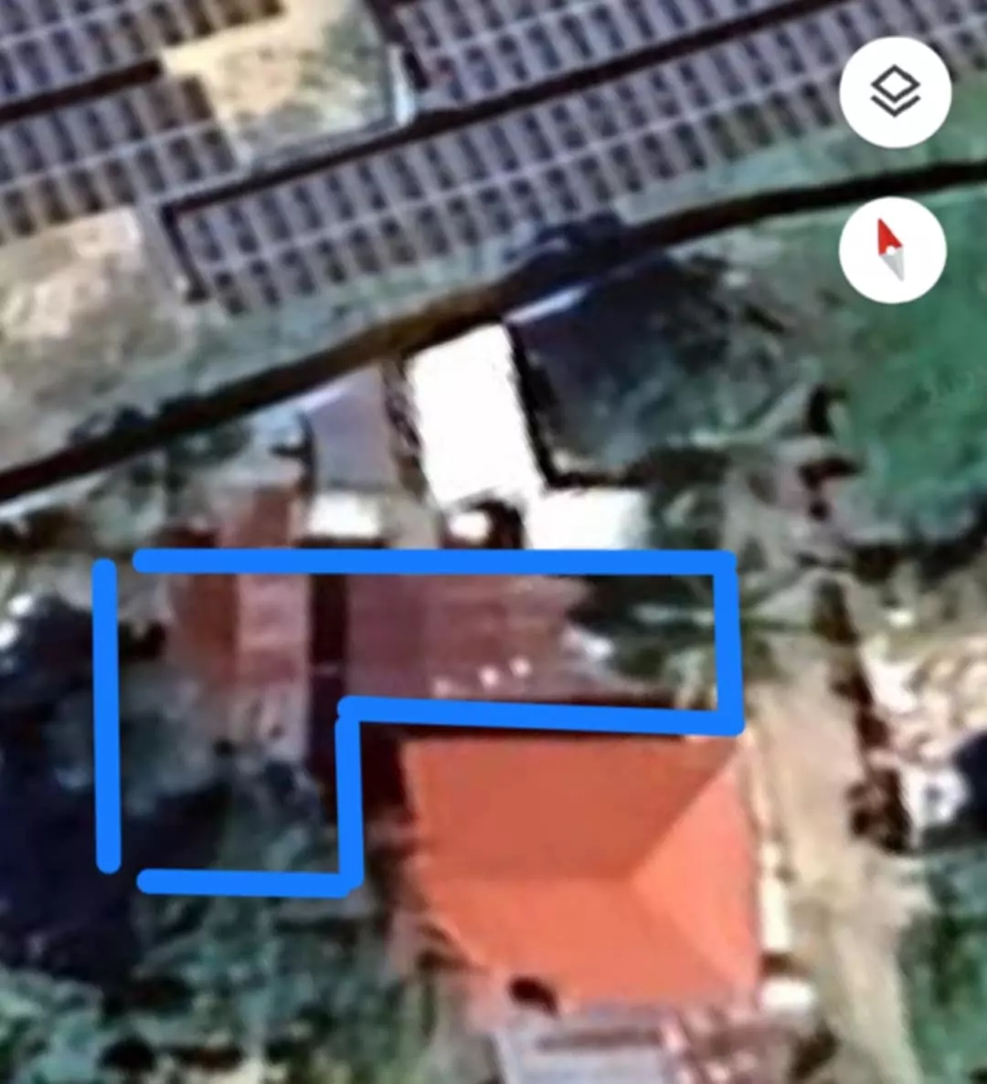 LOT FOR SALE with old House 