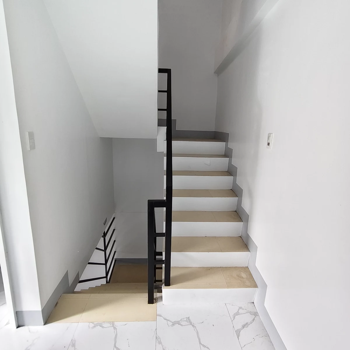 Townhouse — House and Lot in Camaligan, Camarines Sur, Philippines — Photo 4