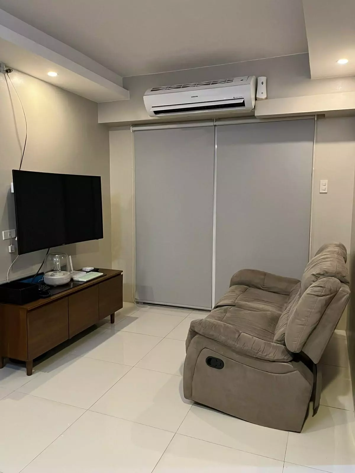 For Sale: Two-bedroom Unit at Woodcrest Residences — 2 Bedrooms in Guadalupe, Cebu City, Guadalupe — Photo 4