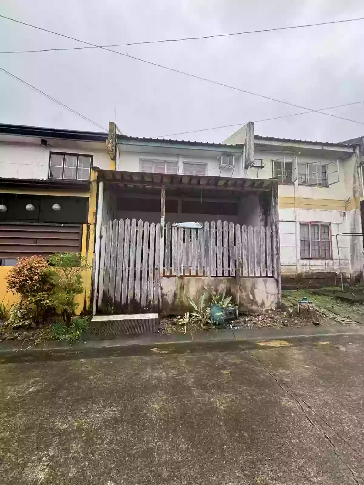 Townhouse For Sale near Ateneo Pacol!