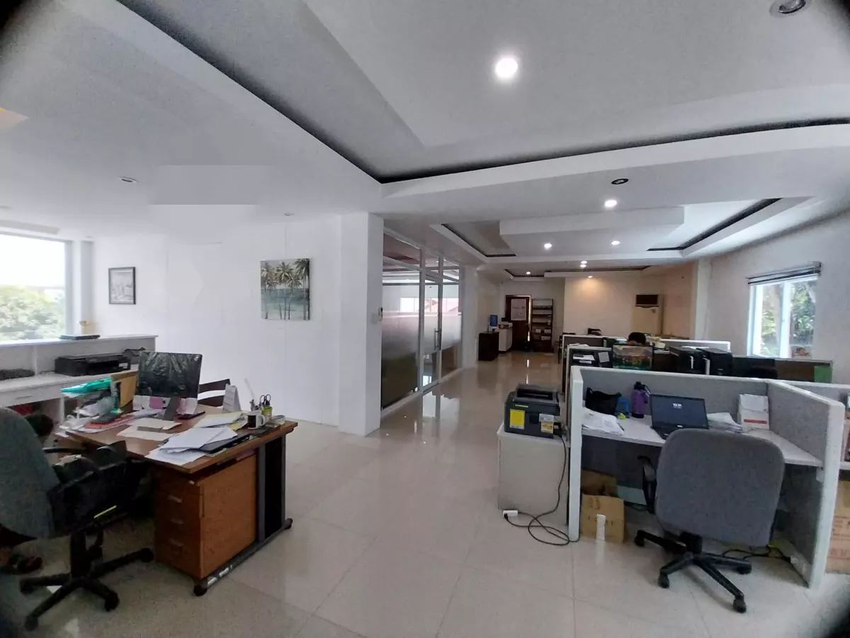 Lot For SALE with 2 storey Bldg — Commercial Lot in Dumaguete, Negros Oriental, Philippines — Photo 5