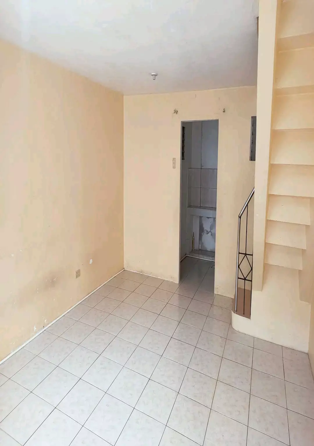 2 Storey Townhouse — House and Lot in Minglanilla, Cebu, Philippines — Photo 2