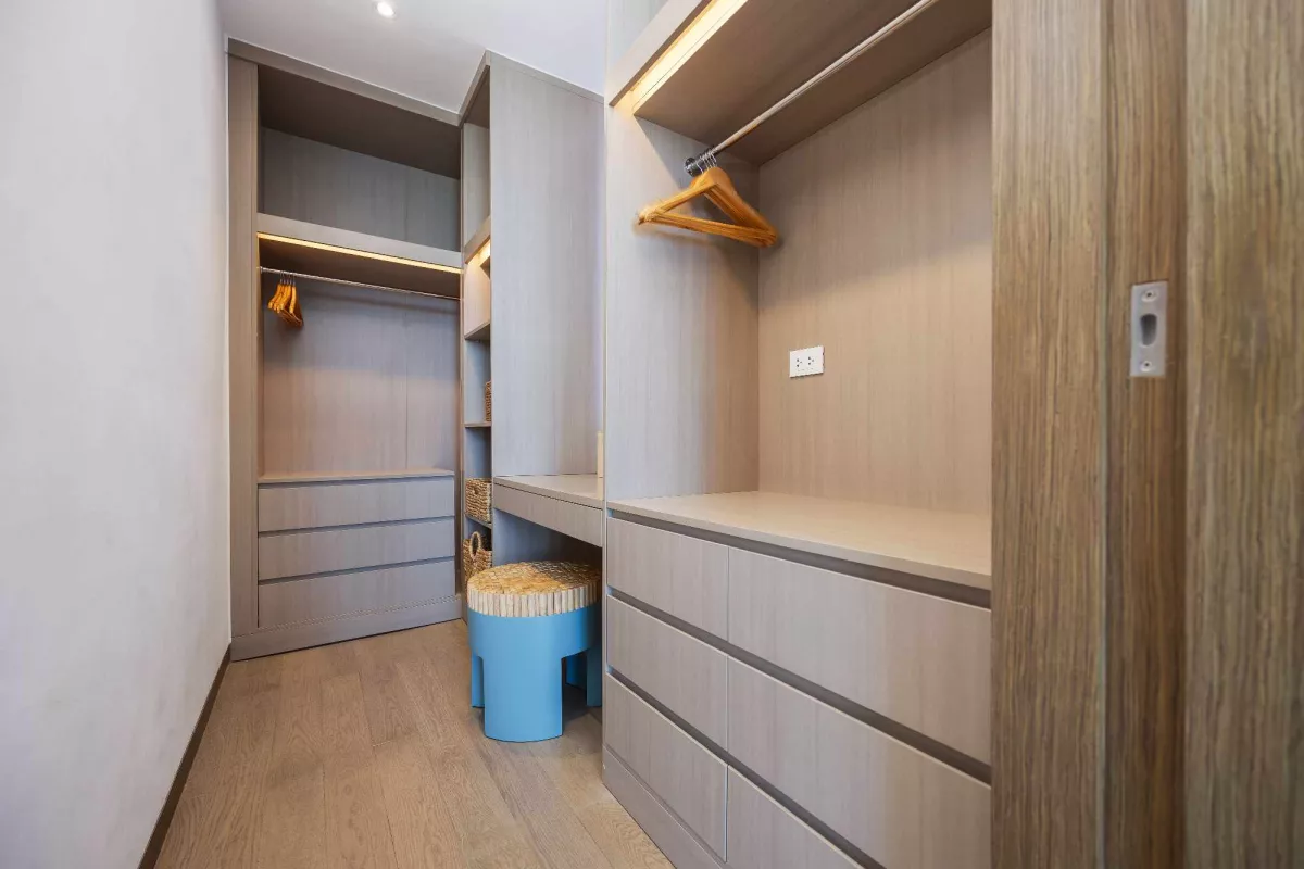Open photo 13 of 15 — BARGAIN SALE 1BR CONDO AT SHERATON MACTAN
