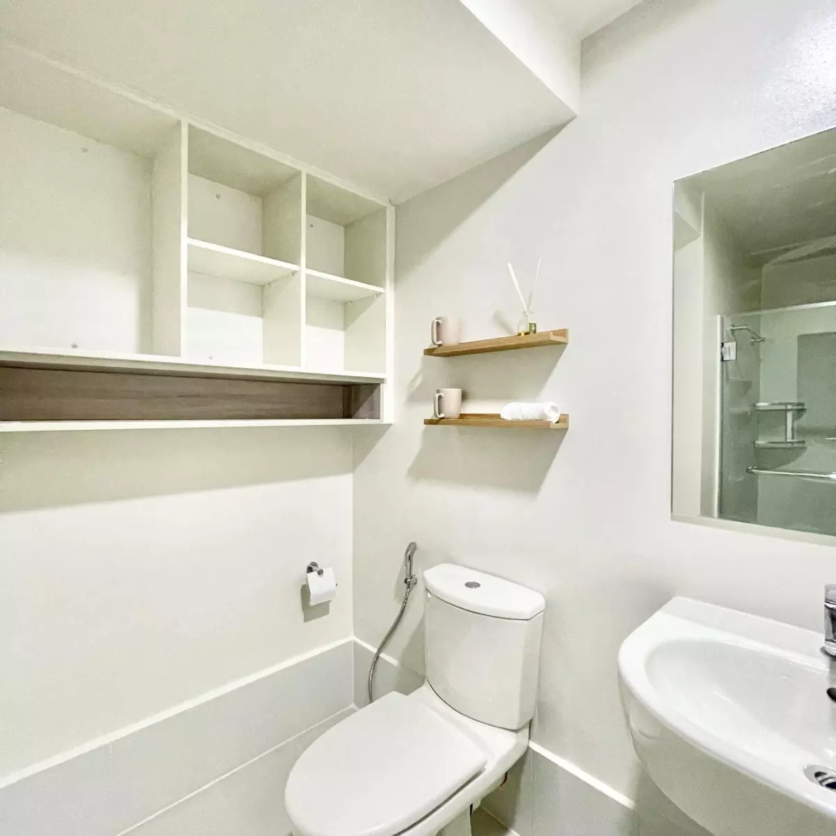 CCT 107-8526171163 — Studio in Pope John Paul II Avenue, Cebu City, Central Visayas — Photo 6