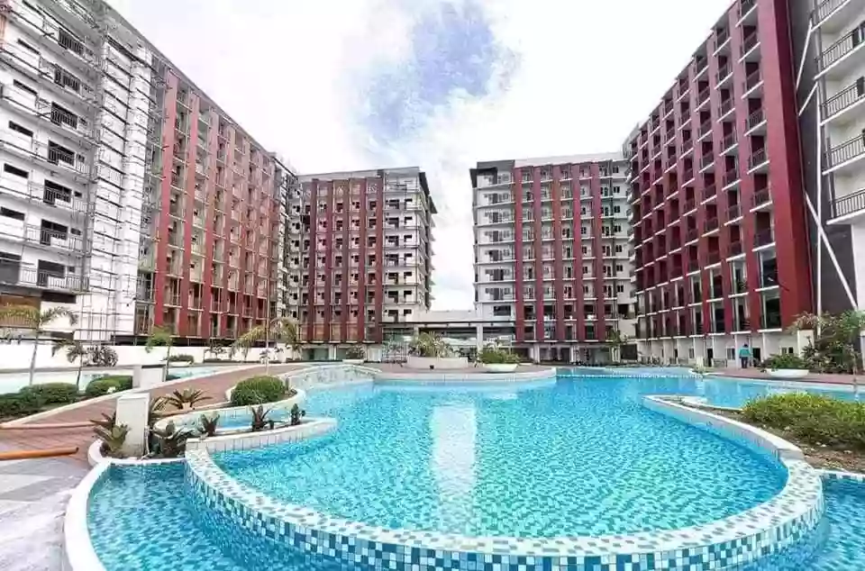 Rush Sale/Assume One BR Condo with Parking at Primeworld District Mactan — 1 Bedroom in Lapu Lapu City, Cebu — Photo 3