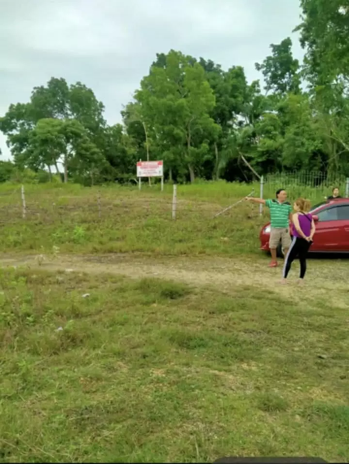 RESIDENTIAL LOT NEAR AIRPORT — Residential Lot in Bohol, Philippines — Photo 3