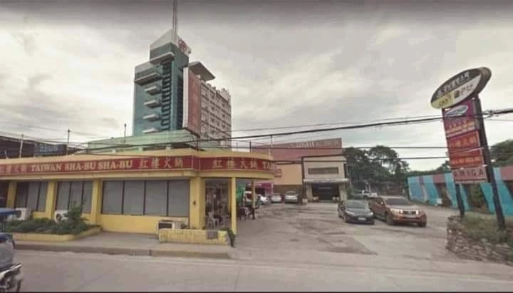 Commercial Lot For Sale — Building in Mandaue City, Cebu, Philippines — Photo 2