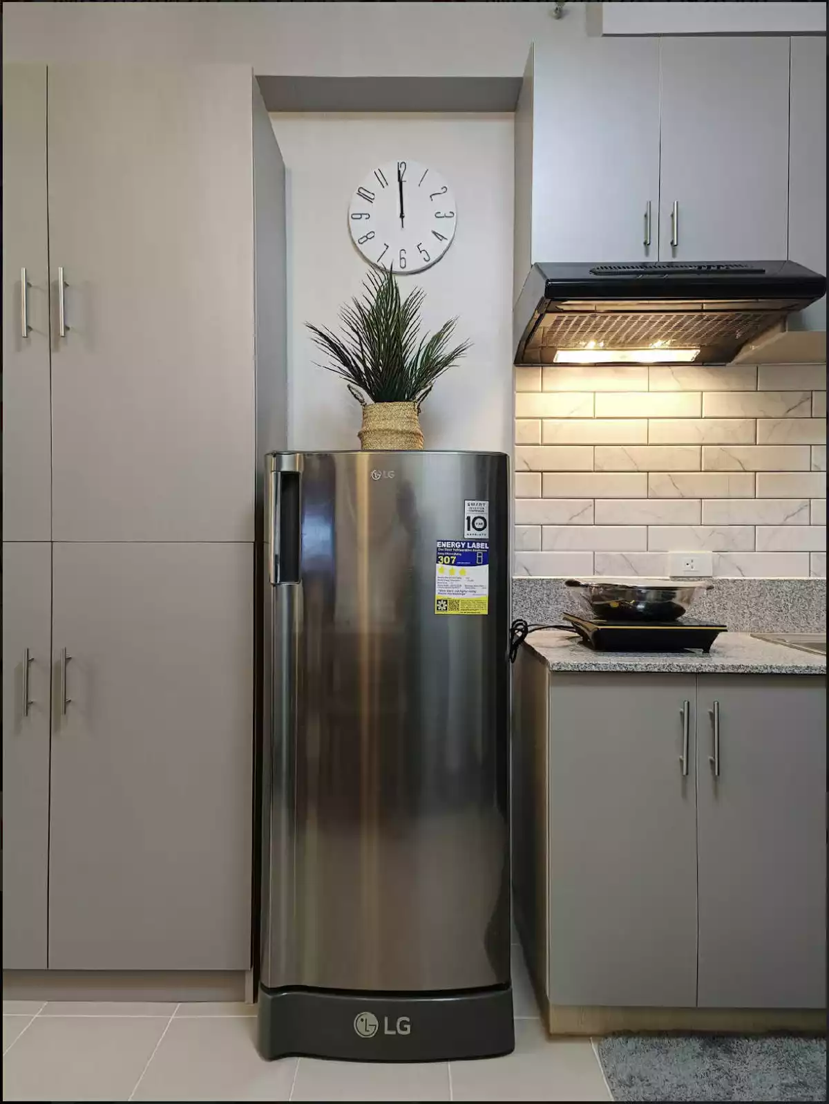 Open photo 18 of 20 — FOR SALE FULLY FURNISHED STUDIO UNIT WITH BALCONY WITH GREAT AMENITY VIEW