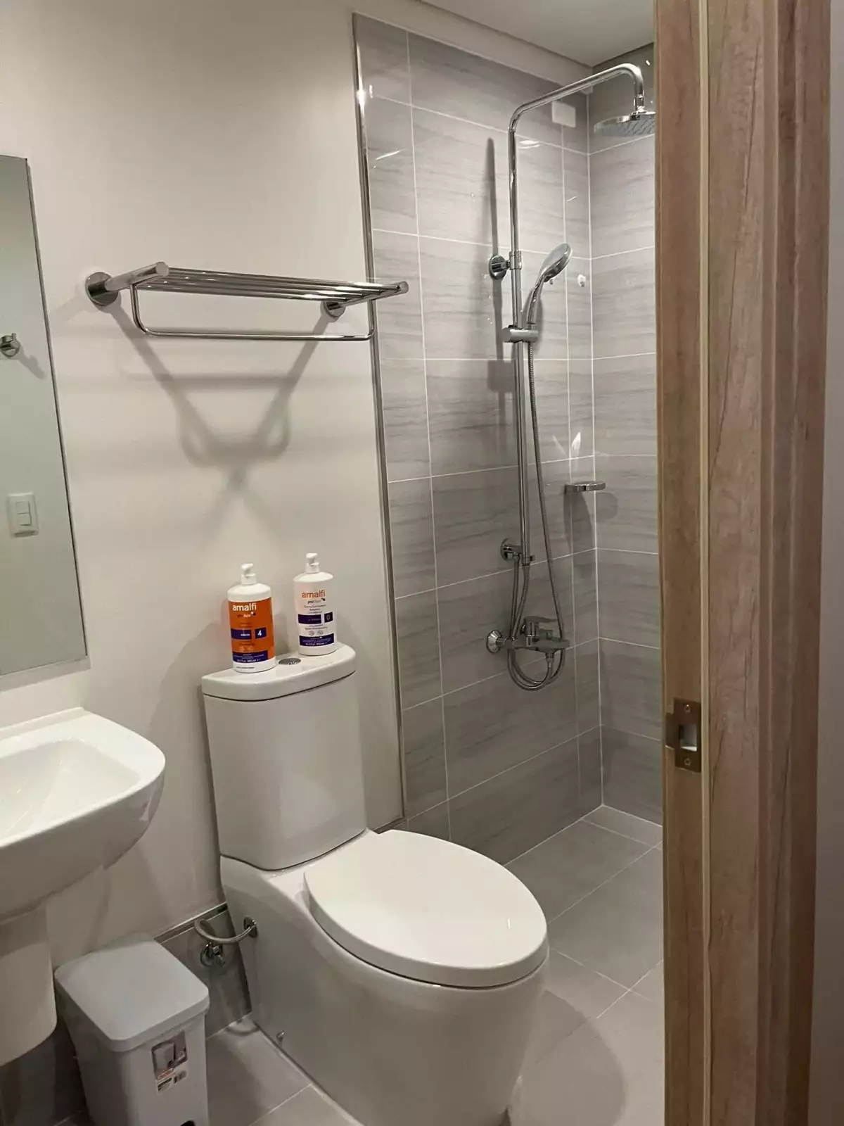 2units Studio with parking for rent in Solinea — Studio in Cebu City, Philippines — Photo 5