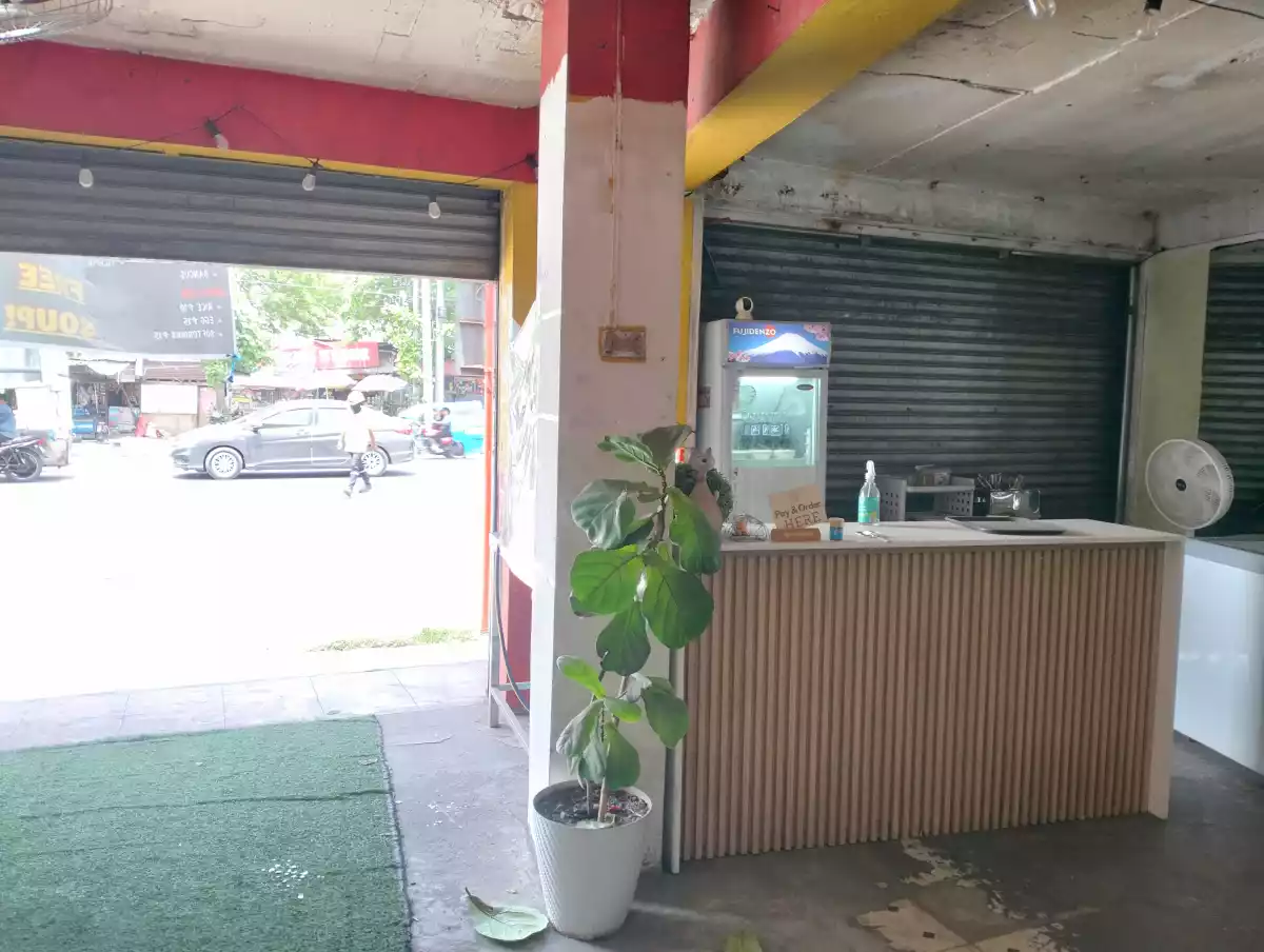 Commercial space for rent in Gensan — Space in General Santos City, South Cotabato, Philippines — Photo 4