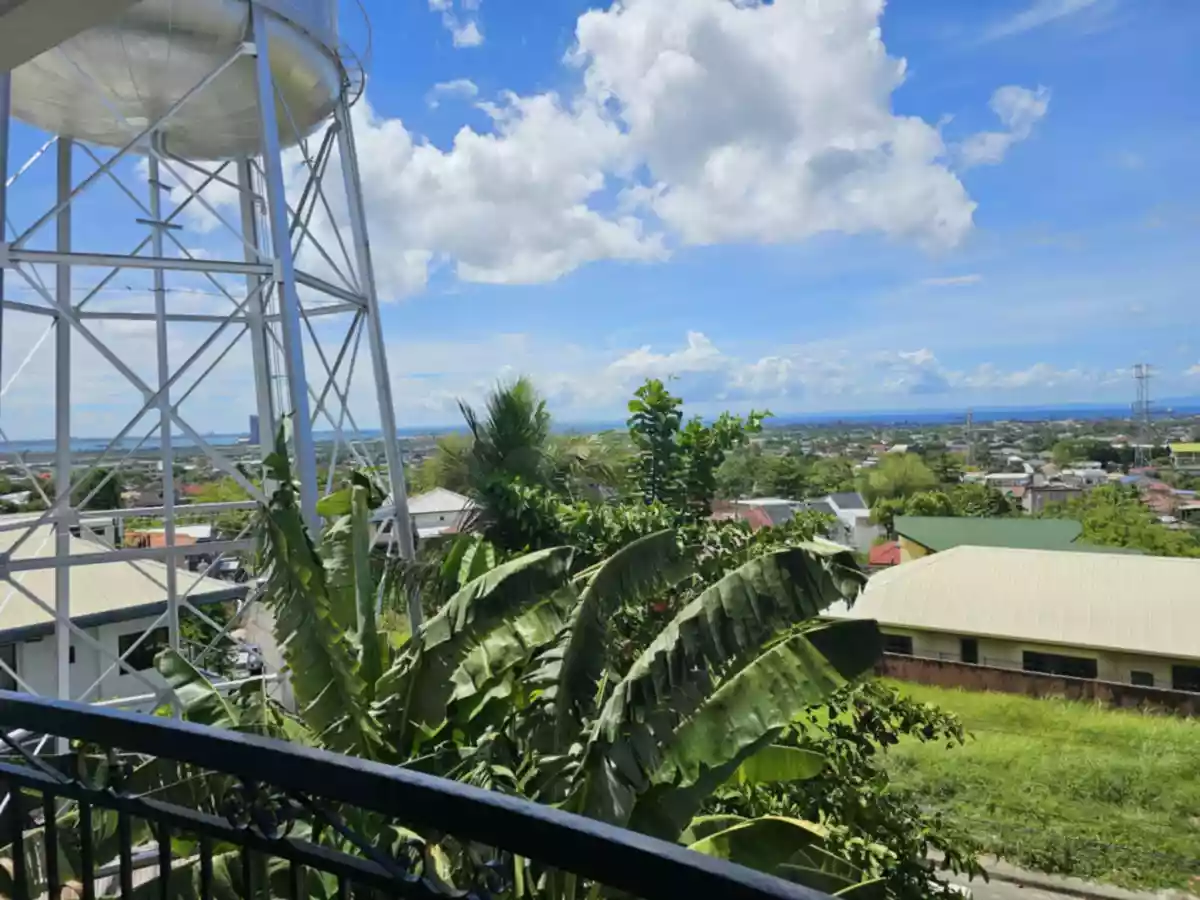 Overlooking Spacious 6BR House & Lot at Newtown Estate Pardo, Cebu City — House and Lot in Cebu City, Cebu, Philippines — Photo 2