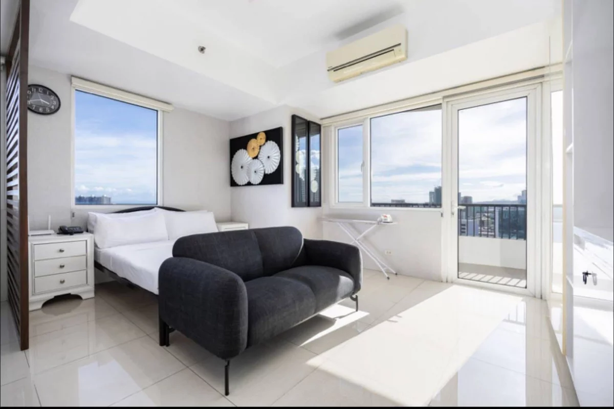 FOR SALE – Calyx Residences Executive Studio Corner Unit