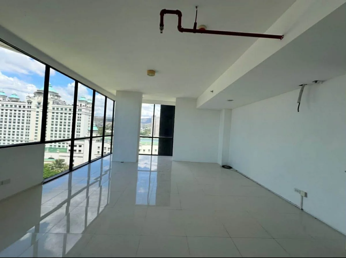 AVENIR HOME OFFICE FOR SALE - 53 sqm — 1 Bedroom in Waterfront Drive, Cebu City, Central Visayas — Photo 6