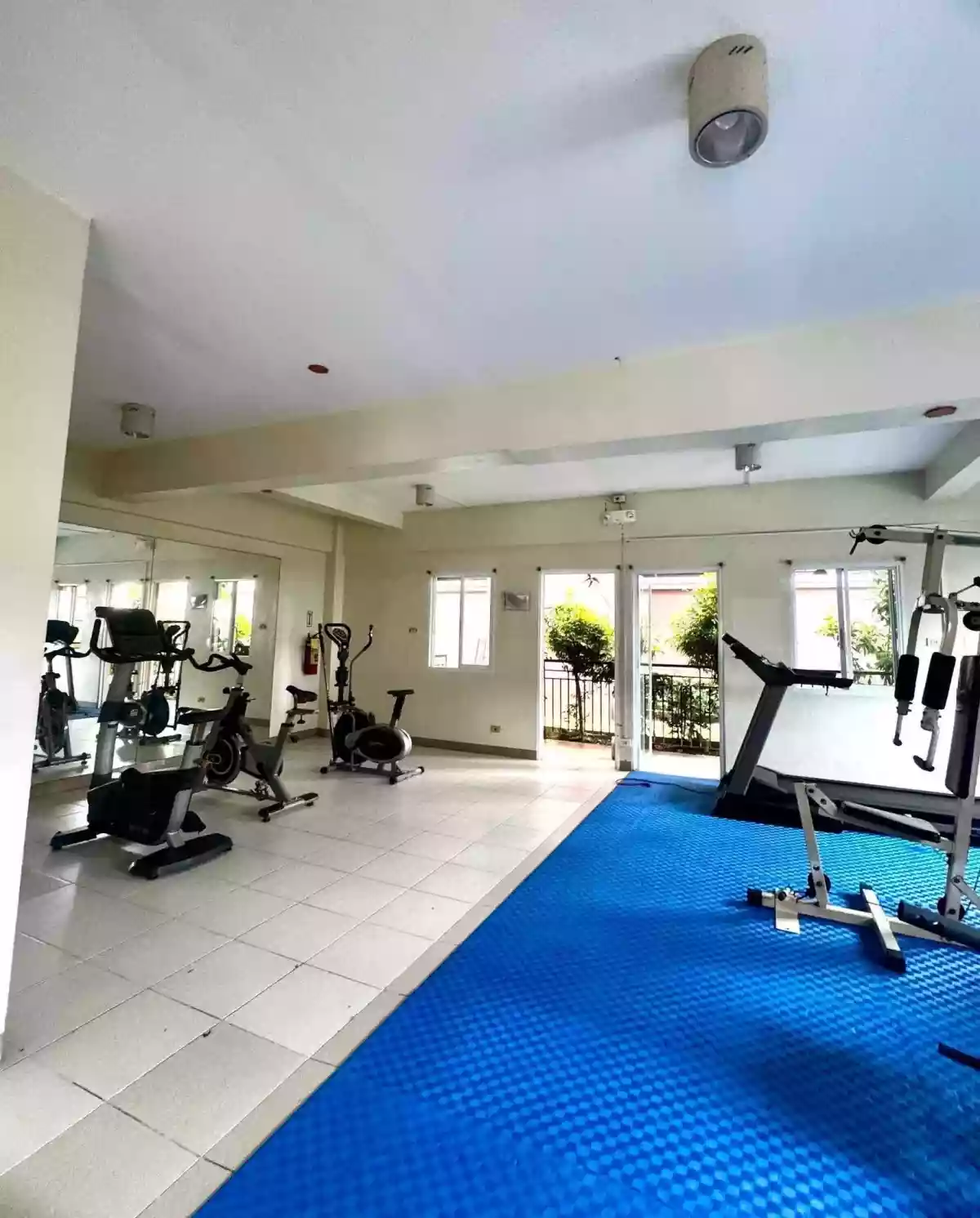 Open photo 11 of 18 — Townhouse For Sale in Guadalupe Cebu City