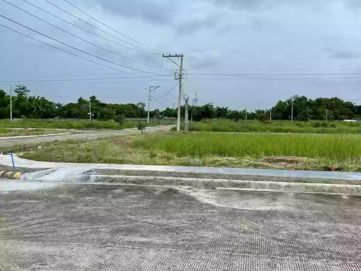 RUSH LOT FOR SALE — Residential Lot in Brgy., Villalocasan, Bacolod — Photo 5