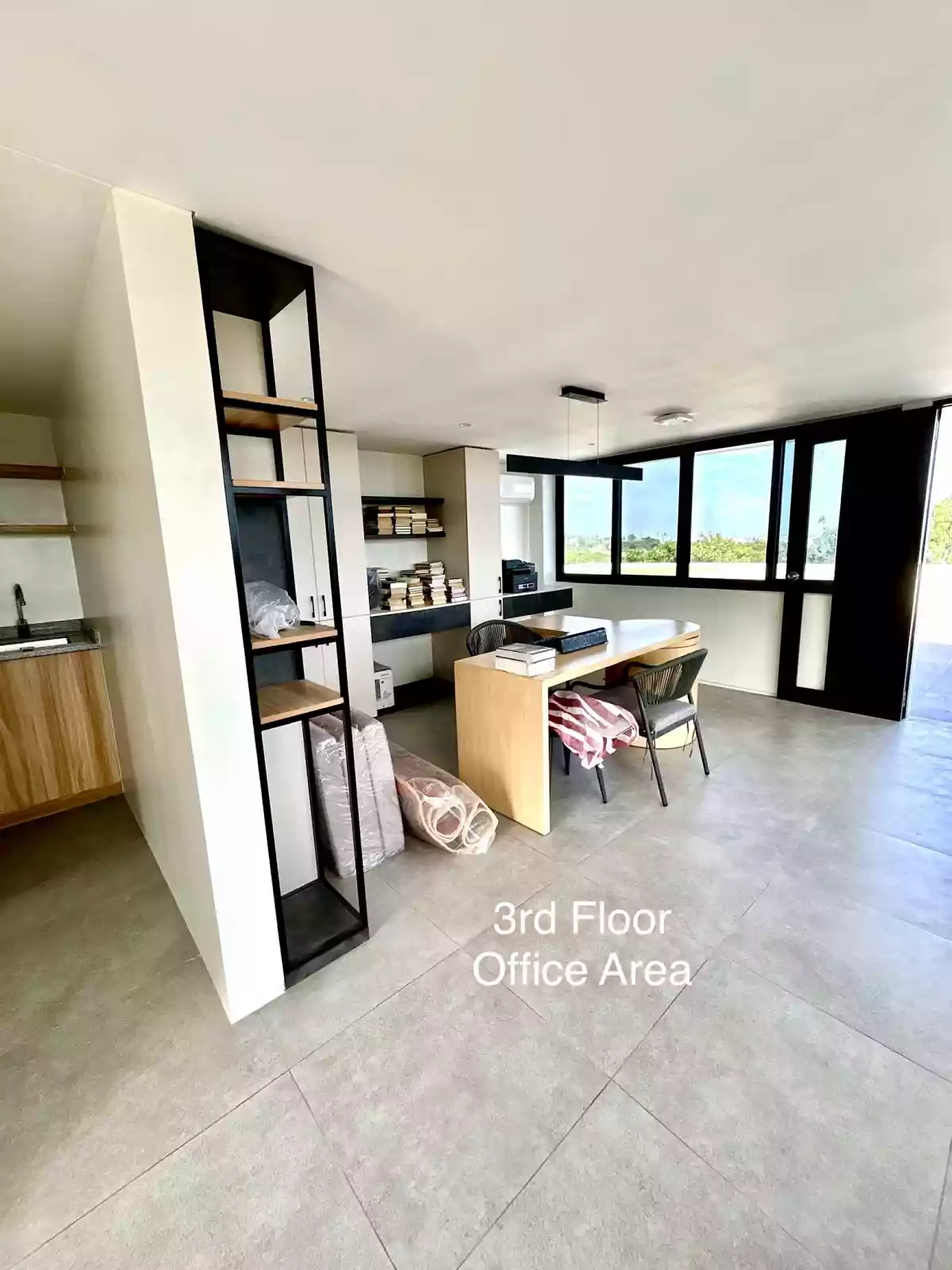 Modern High-End House and Lot with a Swimming Pool — House and Lot in Talisay, Cebu, Philippines — Photo 6