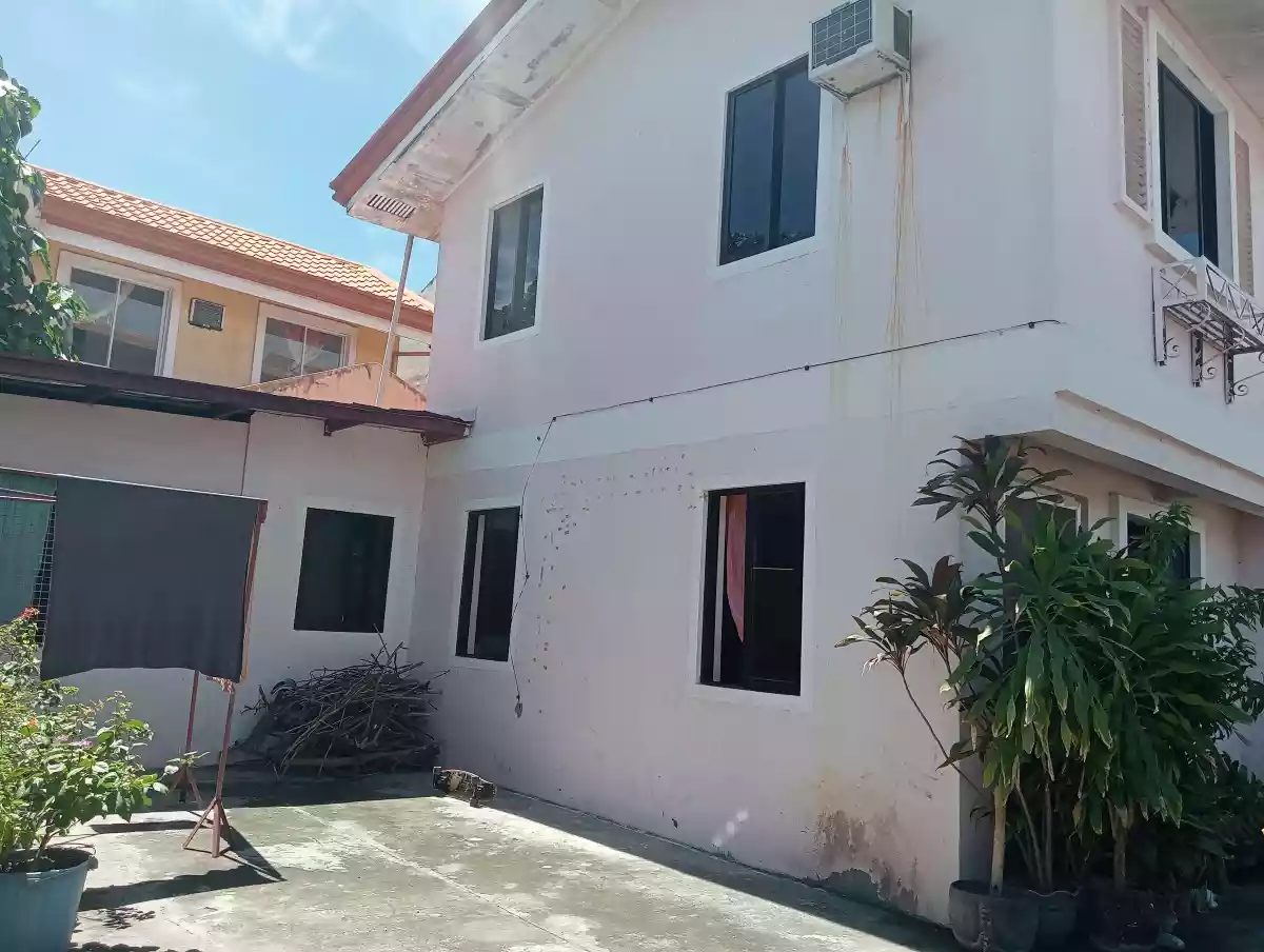 House and Lot With Extra Lot