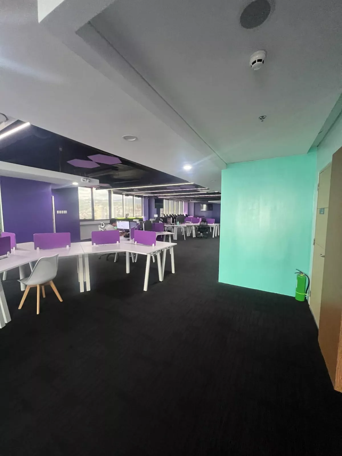 Office Fully Fitted Out for SALE — Office in Acacia Street, Cebu City, Cebu — Photo 3