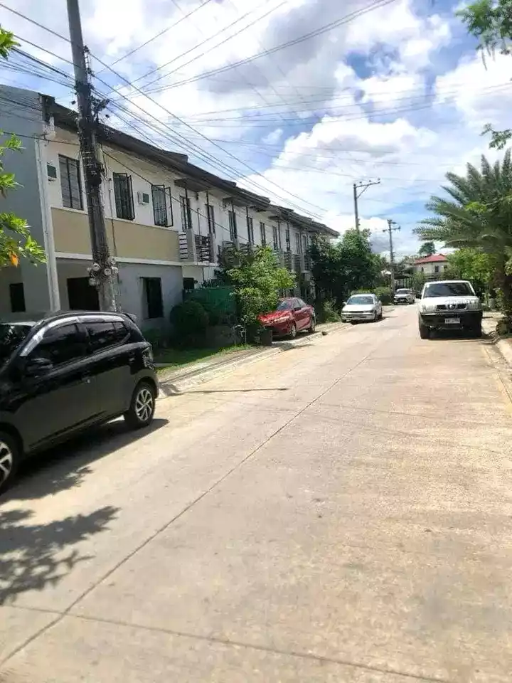 HOUSE AND LOT FOR SALE AT PUEBLO — House and Lot in Cordova, Cebu, Philippines — Photo 5