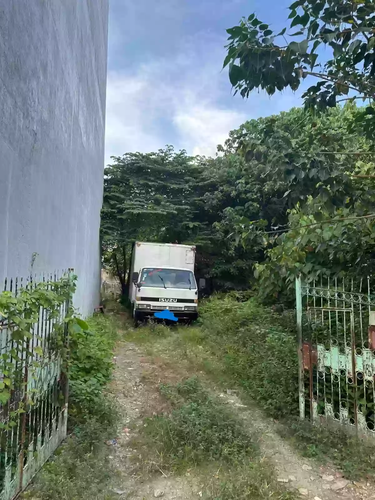LOT FOR SALE IN URGELLO CEBU CITY — Residential Lot in Cebu City, Cebu, Philippines — Photo 6