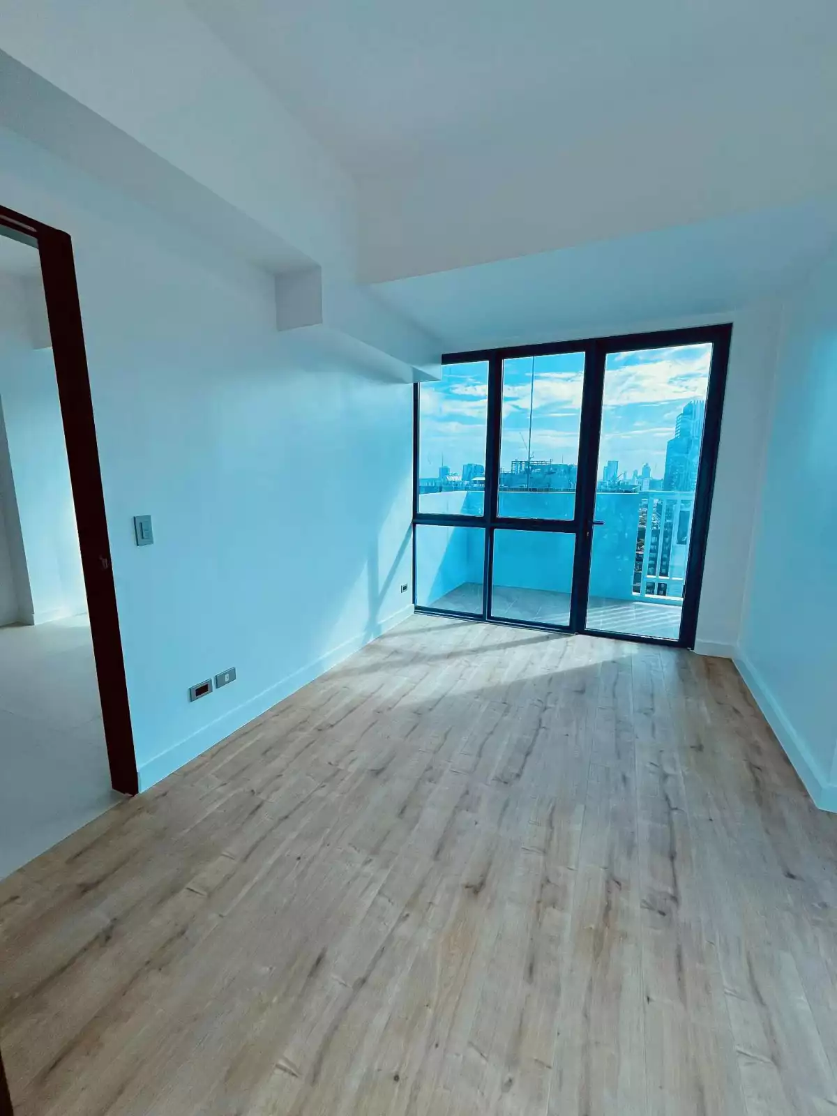 FOR SALE 1 BR PREMIUM CORNER UNIT WITH PARKING AND BALCONY IN 38TH PARK AVENUE — 1 Bedroom in Apas, Cebu City, Cebu — Photo 7