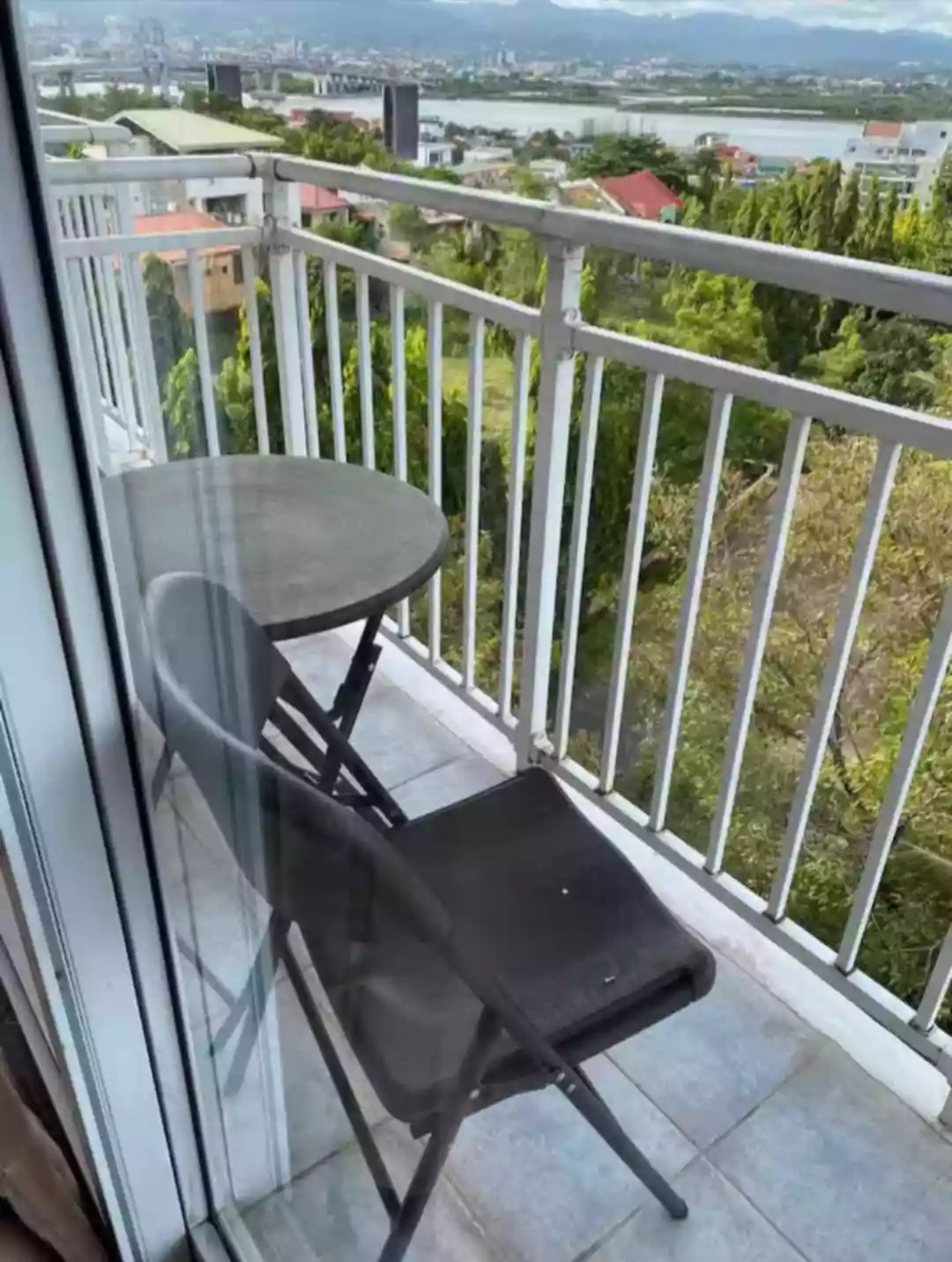 Luxury Studio Condo: Breathtaking City, Mountain & Sea Views at Amani Grand — Studio in Lapu-Lapu City, Cebu — Photo 7