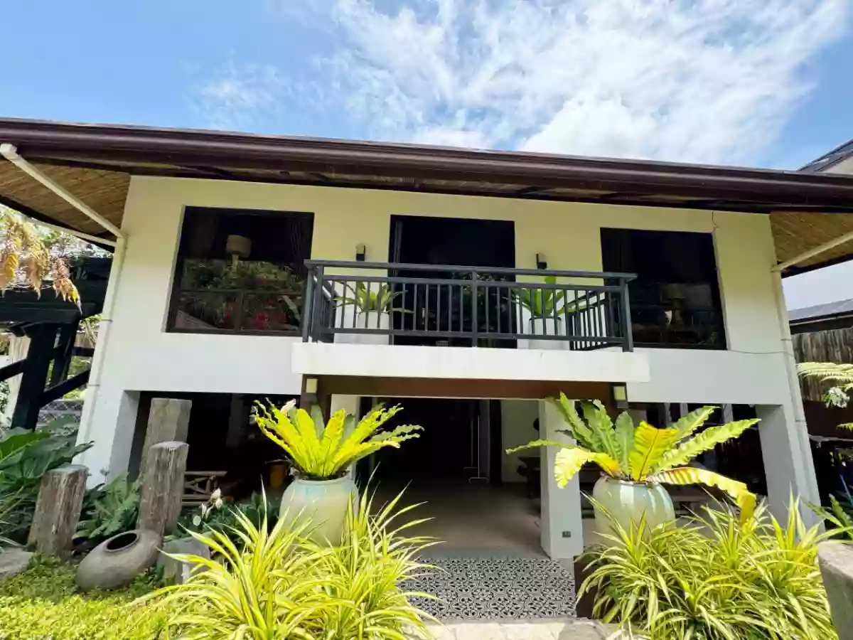 Elegant Modern Industrial Home For Sale  in Tagaytay City — House and Lot in Tagaytay, Cavite, Philippines — Photo 2