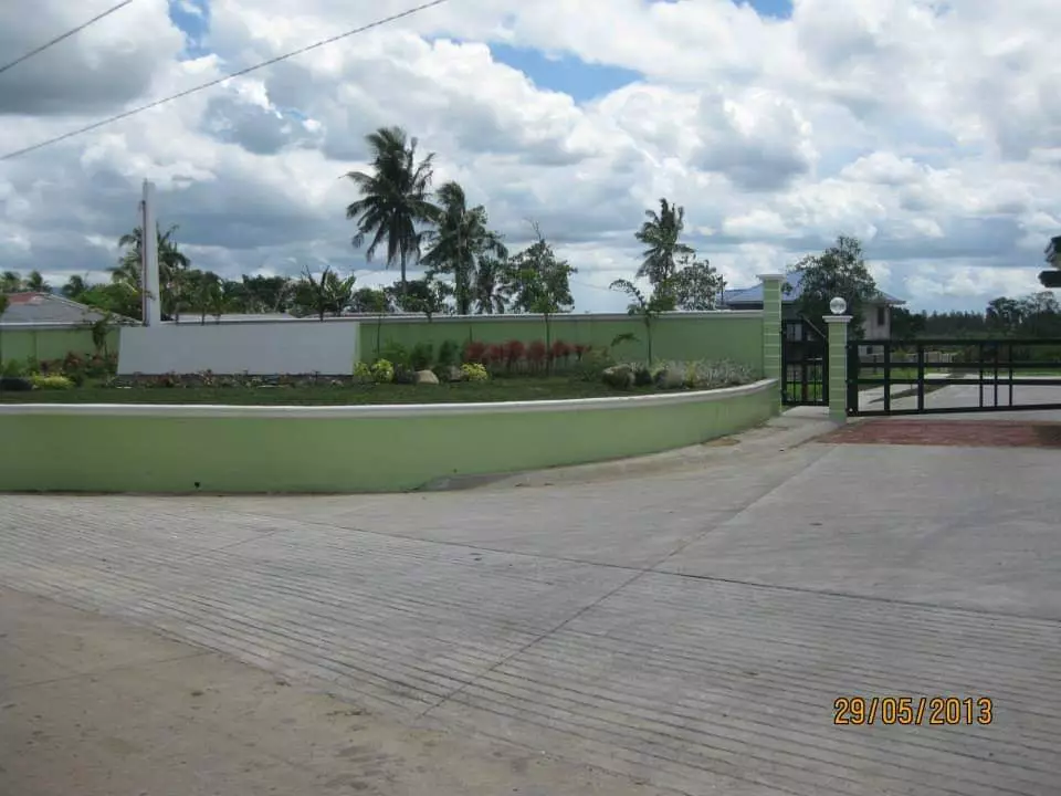 Titled — Residential Lot in Lipa City, Batangas, Philippines — Photo 3