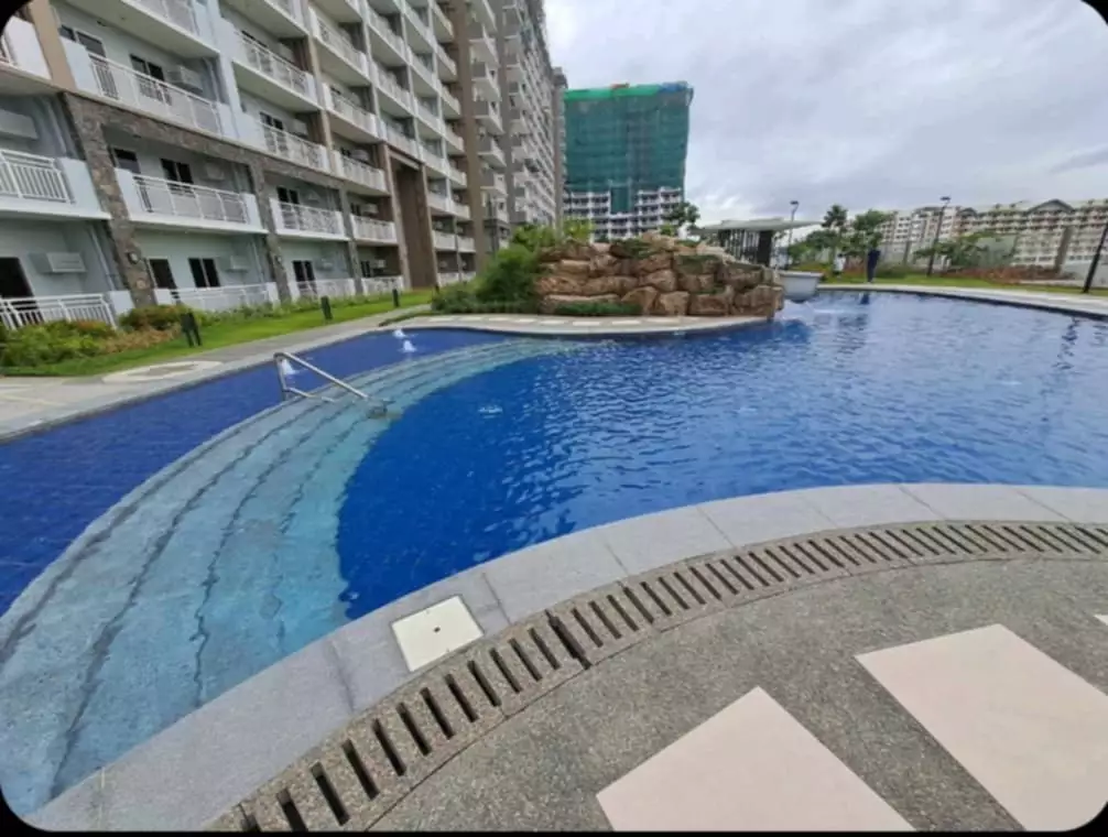 For Sale/Assume — 2 Bedrooms in F. Pasco Avenue, Pasig, Metro Manila — Photo 2