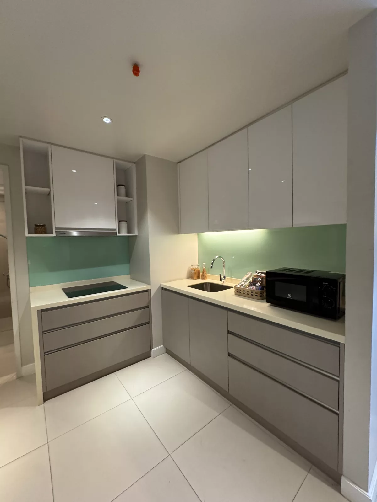 READY FOR OCCUPANCY ONE-BEDROOM UNIT AVAILABLE HERE IN 38 PARK AVENUE — 1 Bedroom in Apas, Cebu City, Cebu — Photo 4