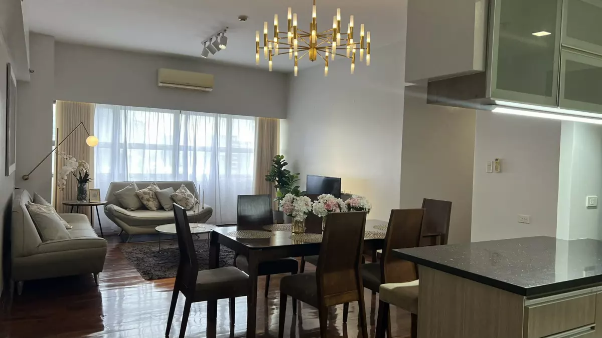 Open photo 13 of 13 — Spacious 3br Avalon condo