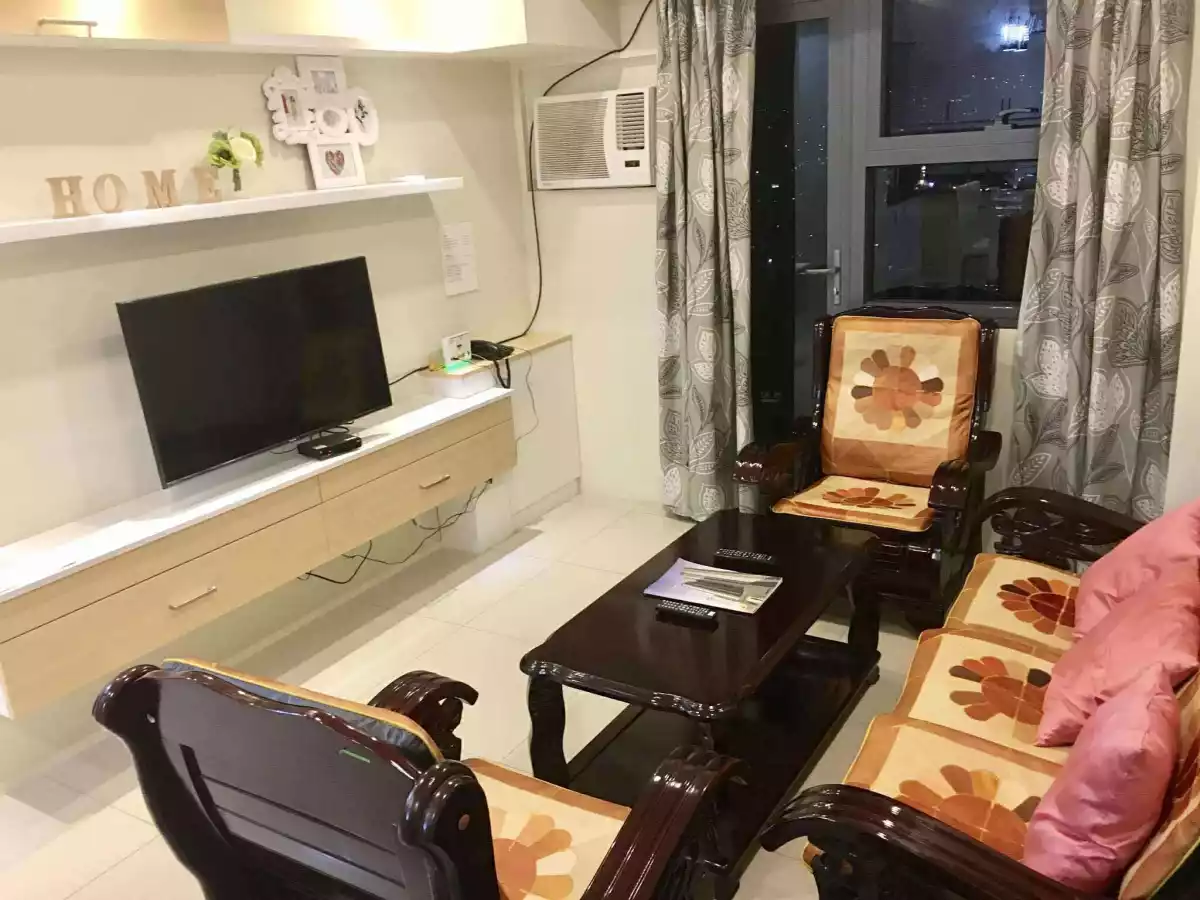 For Sale 2 Bedroom Unit at Horizons 101 — 2 Bedrooms in Cogon Ramos, Cebu City, Cebu — Photo 4