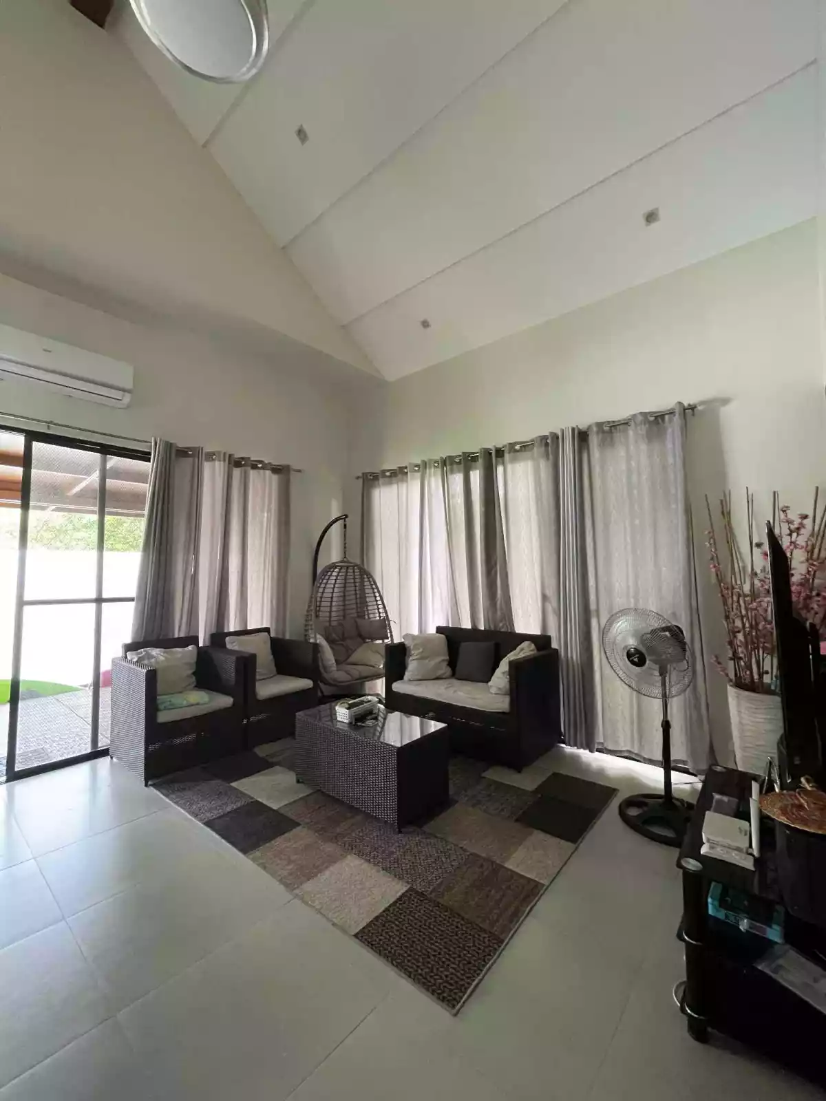 House For Rent — Beach House / Resort in Danao, Cebu, Philippines — Photo 5
