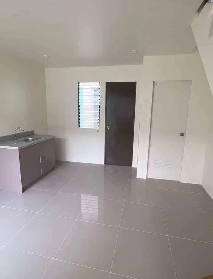 House and Lot (End-Unit Townhouse) — Townhouse in Sibulan, Negros Oriental, Philippines — Photo 4