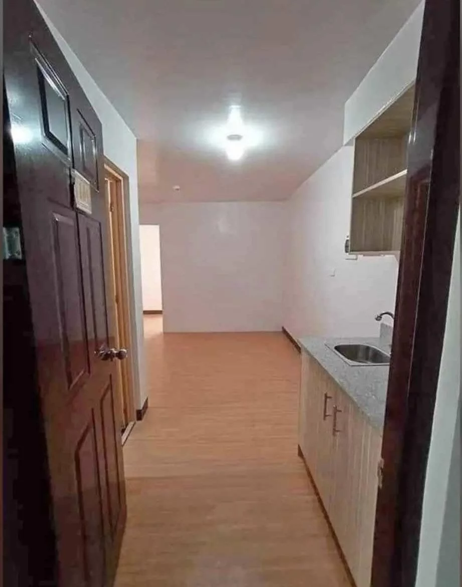 FOR RENT: FINISHED STUDIO/1 BR CONDO WITH BALCINY — 1 Bedroom in Naya Road, Cebu City, Central Visayas — Photo 2
