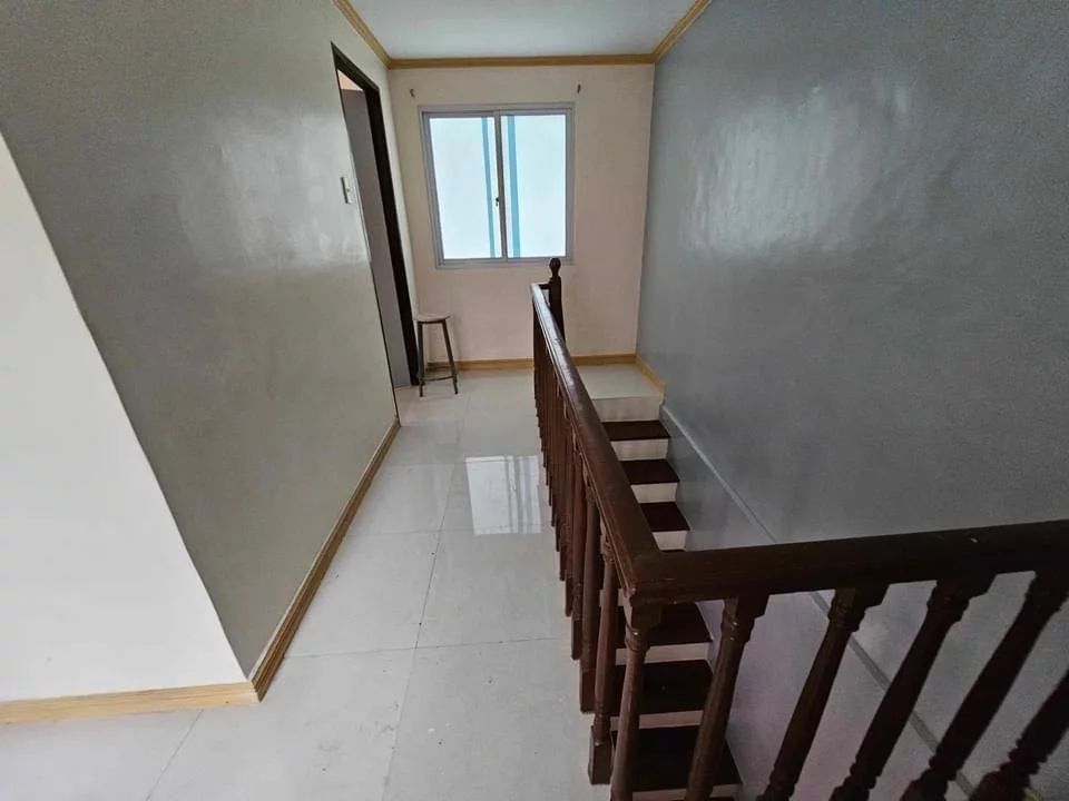 HOUSE AND LOT FOR SALE AT REDWOOD TAYUD CONSOLATION — House and Lot in Consolacion, Cebu, Philippines — Photo 2