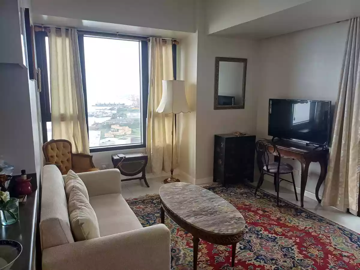 1BR PLUS W/PARKING CORNER AREA MANDANI BAY SUITES T2 FOR SALE  PHP 10.5M — 1 Bedroom in F.E. Zuellig Avenue, Mandaue City, Philippines — Photo 4