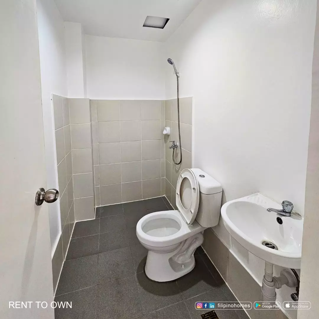 RENT TO OWN AT MODENA TOWN SQUARE — Studio in Minglanilla, Cebu, Philippines — Photo 6