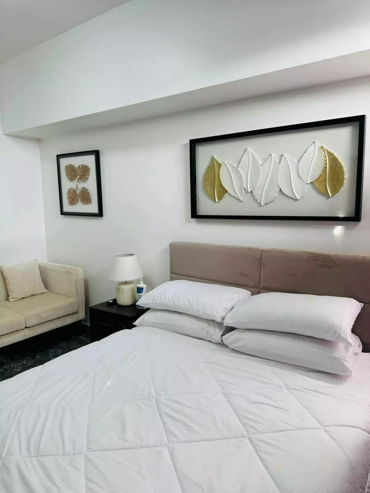 Fully furnished studio unit at ARC Tower — Studio in V Rama Avenue, Cebu City, Cebu — Photo 2