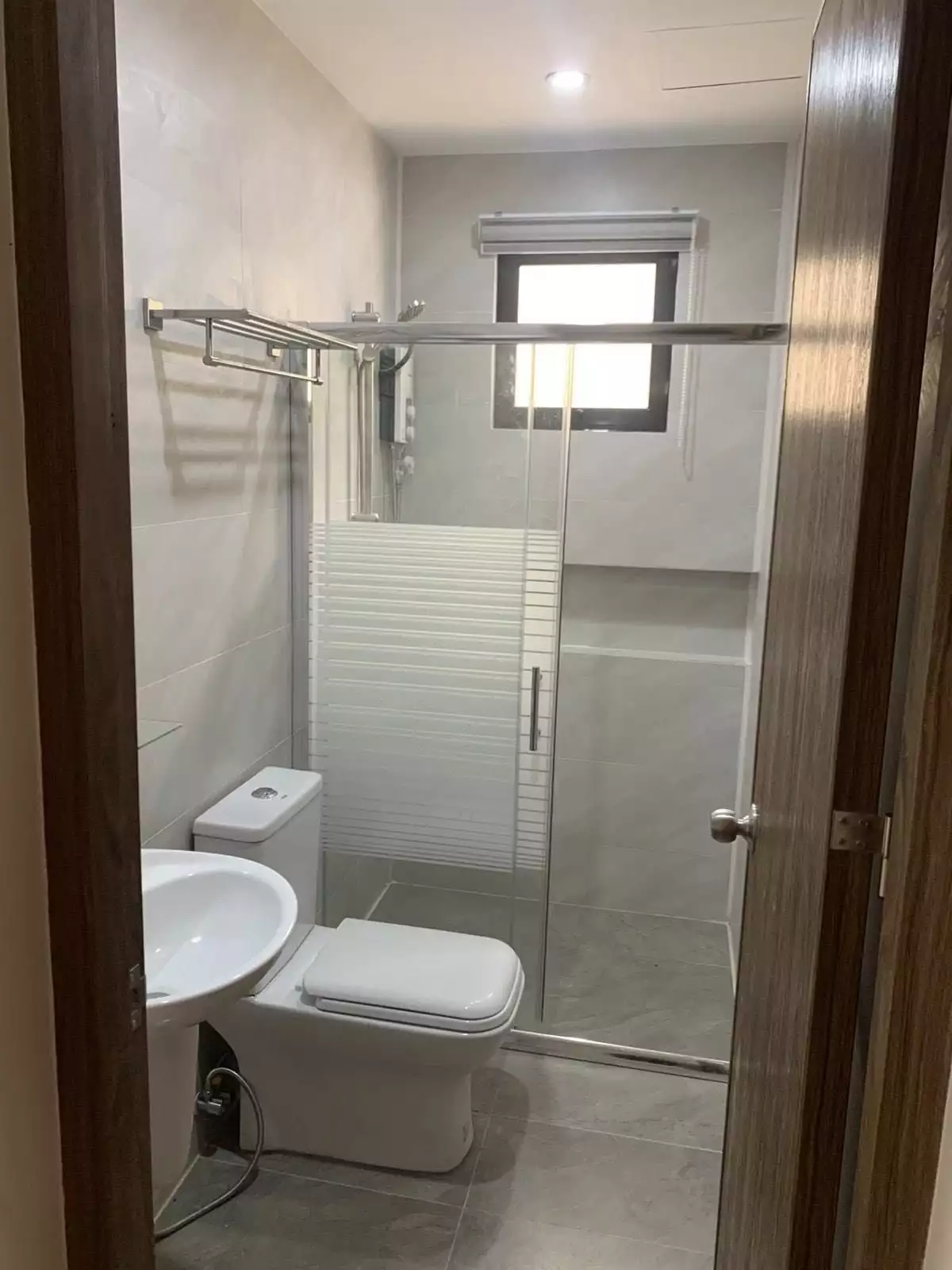 Open photo 16 of 20 — Bungalow House FOR RENT in Mabolo 
